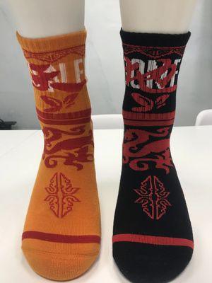 レギュラースタイルの 高級オレンジ アスリート靴下 ストレッチコンフォート 防滑サッカー