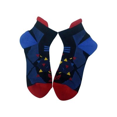 39-41EU SIZE サイクリストのための薄圧縮サイクリング靴下 迅速な乾燥と美容