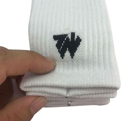 オーダーメイド刺身印刷ロゴと足首デザインのOEM綿スポーツソックス