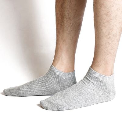 日常着用 男性用綿靴下 吸着面料と文字のパターン