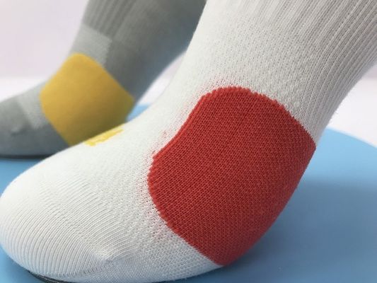 滑らない美容靴下 運動靴下 圧縮用 3% エラスタンの織物
