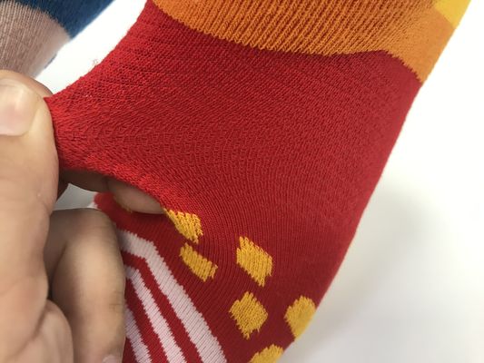 固体グリップ 防滑用 スタムスポーツ靴下 LZ-21 アンチスリップ 01