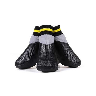 犬と猫のための厚いペットソックスセット 4PCS 防滑水性 サブライメーション ブランク